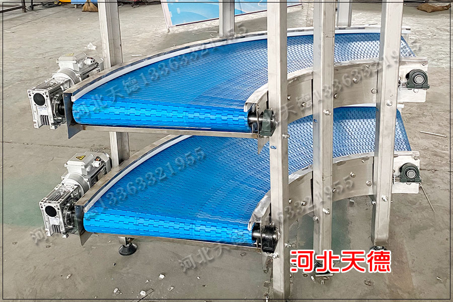 輸送機